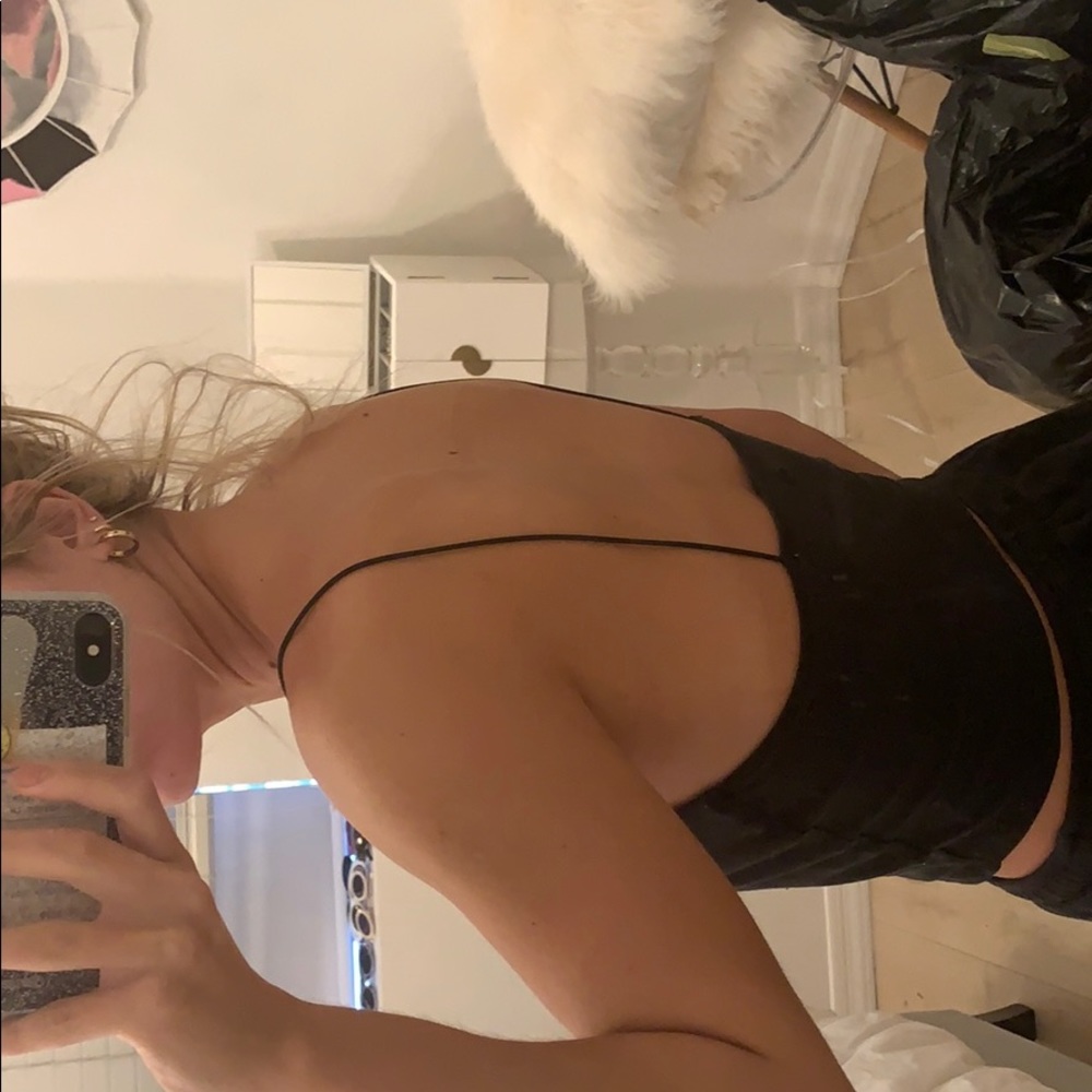 Volcom Black Tank - Picture 3 of 3